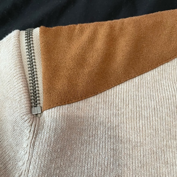 G by Guess Sweater with Zippered Shoulders and Suede Shoulder Pads - Picture 4 of 6